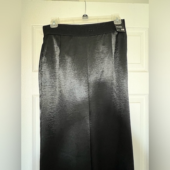 NWT NY&C black palazzo stretch pants - Picture 2 of 3